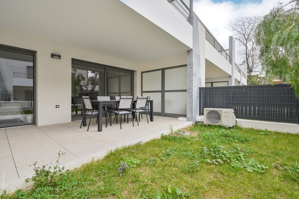 Jardin privatif du T2 dans la résidence Garden Beach aux Lecques